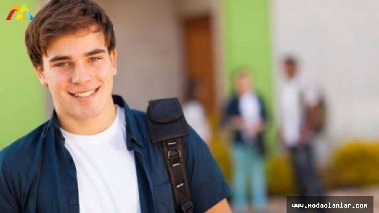 Erkek Çocukları Ergenliğe Girme Döneminde Babaların Çocukla Konuşmasının Önemi!