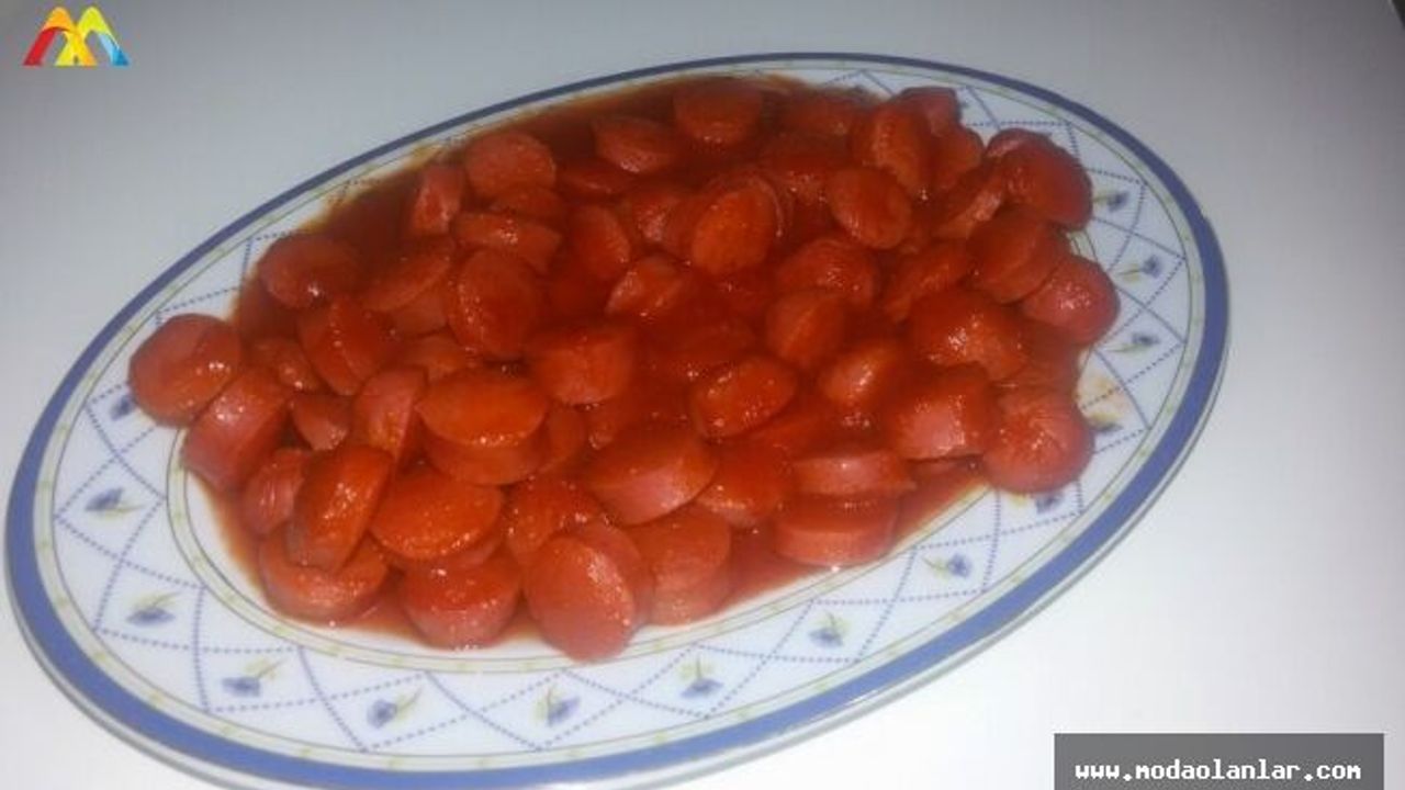 Salçalı Sosis Yapımında Neler Kullanılması Gerekir? - Salçalı Sosis Yapacak Olanlara Ketçap Tavsiyesi!