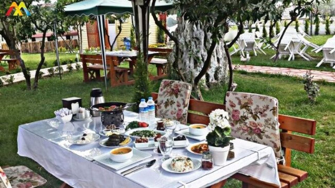 Ramazan'da da düzenli ve dengeli beslenmek şart