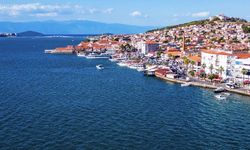 Zeytin ve Taşın Hikâyesi, Ayvalık’ta Zamanla Dost Bir Kaçış
