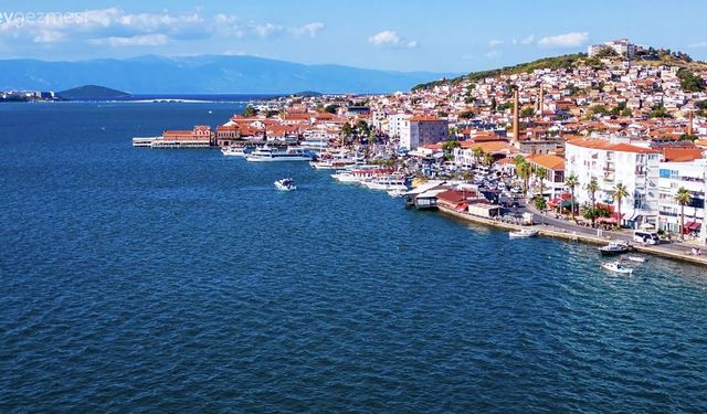 Zeytin ve Taşın Hikâyesi, Ayvalık’ta Zamanla Dost Bir Kaçış